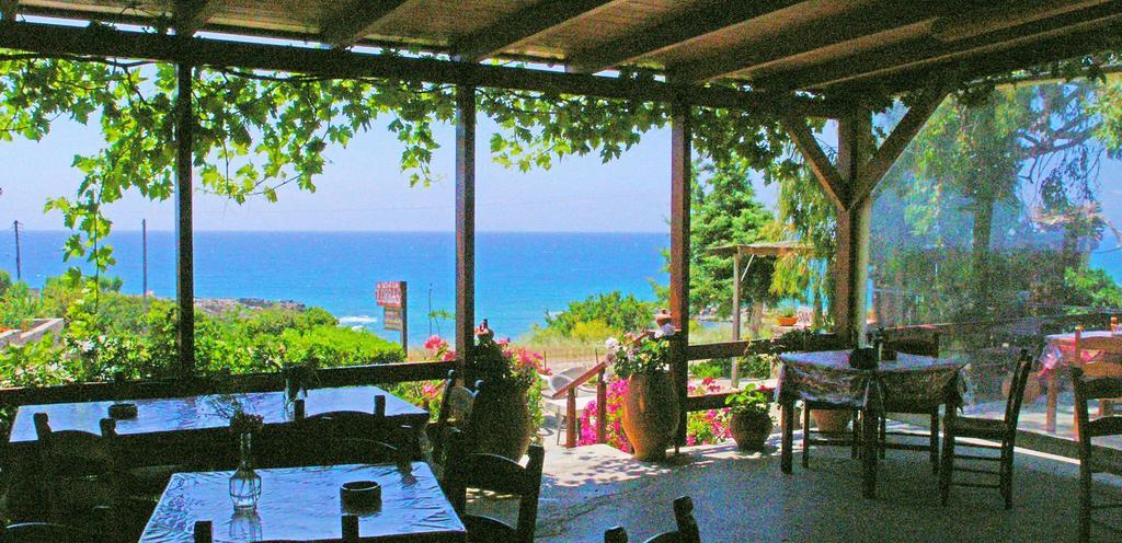 Zorbas Rooms Frangokastello Exterior foto